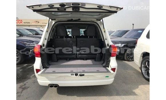 Buy Import Toyota Land Cruiser White Car in Import - Dubai in Belait Buy Import Toyota Land Cruiser White Car in Import - Dubai in Belait
