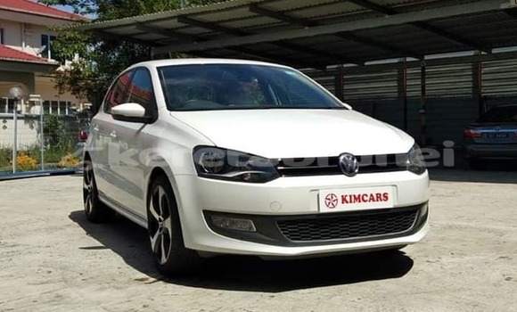 Buy Used Volkswagen Polo White Car in Bandar Seri Begawan in Brunei-Muara