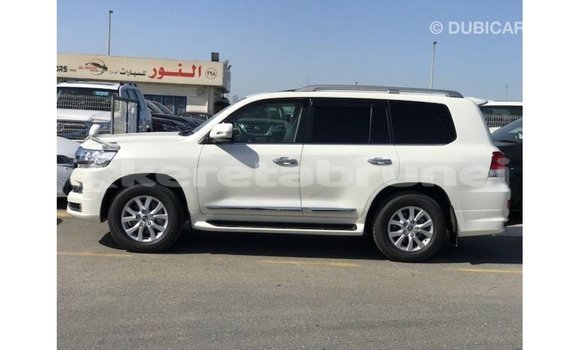 Buy Import Toyota Land Cruiser White Car in Import - Dubai in Belait Buy Import Toyota Land Cruiser White Car in Import - Dubai in Belait