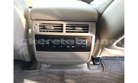 Buy Import Toyota Land Cruiser White Car in Import - Dubai in Belait Buy Import Toyota Land Cruiser White Car in Import - Dubai in Belait