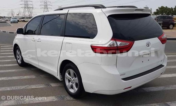 Buy Import Toyota Sienna White Car in Import - Dubai in Belait Buy Import Toyota Sienna White Car in Import - Dubai in Belait