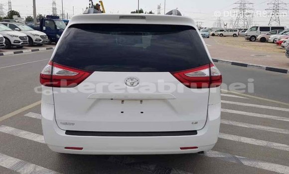 Buy Import Toyota Sienna White Car in Import - Dubai in Belait Buy Import Toyota Sienna White Car in Import - Dubai in Belait