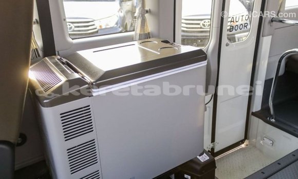 Buy Import Toyota Coaster White Car in Import - Dubai in Belait Buy Import Toyota Coaster White Car in Import - Dubai in Belait