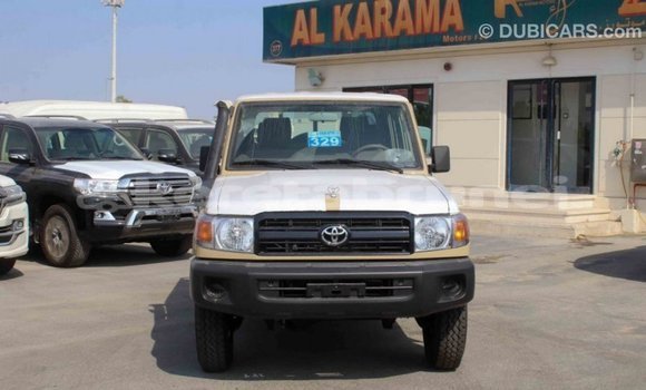 Buy Import Toyota Land Cruiser Beige Car in Import - Dubai in Belait Buy Import Toyota Land Cruiser Beige Car in Import - Dubai in Belait