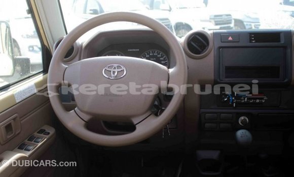 Buy Import Toyota Land Cruiser Beige Car in Import - Dubai in Belait Buy Import Toyota Land Cruiser Beige Car in Import - Dubai in Belait