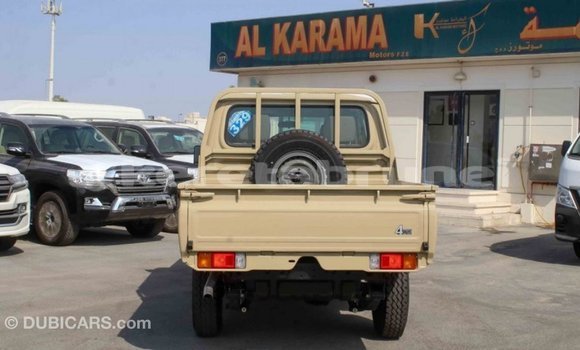 Buy Import Toyota Land Cruiser Beige Car in Import - Dubai in Belait Buy Import Toyota Land Cruiser Beige Car in Import - Dubai in Belait
