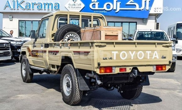 Buy Import Toyota Land Cruiser Beige Car in Import - Dubai in Belait Buy Import Toyota Land Cruiser Beige Car in Import - Dubai in Belait