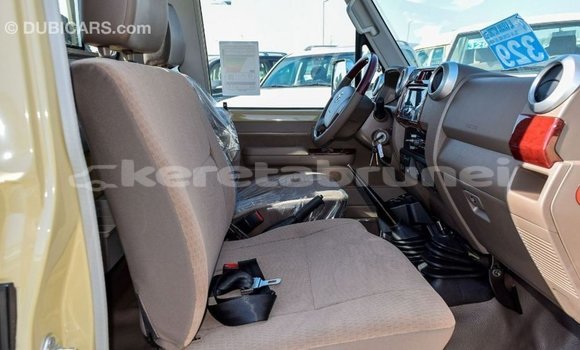 Buy Import Toyota Land Cruiser Beige Car in Import - Dubai in Belait Buy Import Toyota Land Cruiser Beige Car in Import - Dubai in Belait