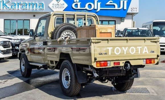 Buy Import Toyota Land Cruiser Beige Car in Import - Dubai in Belait Buy Import Toyota Land Cruiser Beige Car in Import - Dubai in Belait