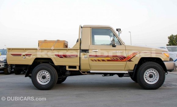 Buy Import Toyota Land Cruiser Beige Car in Import - Dubai in Belait Buy Import Toyota Land Cruiser Beige Car in Import - Dubai in Belait
