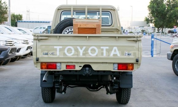 Buy Import Toyota Land Cruiser Beige Car in Import - Dubai in Belait Buy Import Toyota Land Cruiser Beige Car in Import - Dubai in Belait