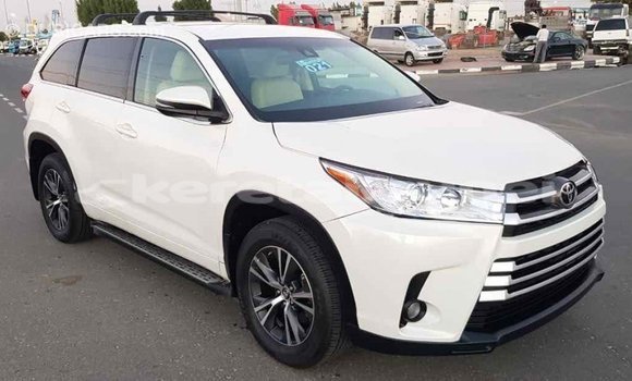 Buy Import Toyota Highlander White Car in Import - Dubai in Belait Buy Import Toyota Highlander White Car in Import - Dubai in Belait