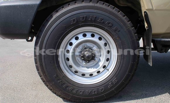 Buy Import Toyota Land Cruiser Beige Car in Import - Dubai in Belait Buy Import Toyota Land Cruiser Beige Car in Import - Dubai in Belait