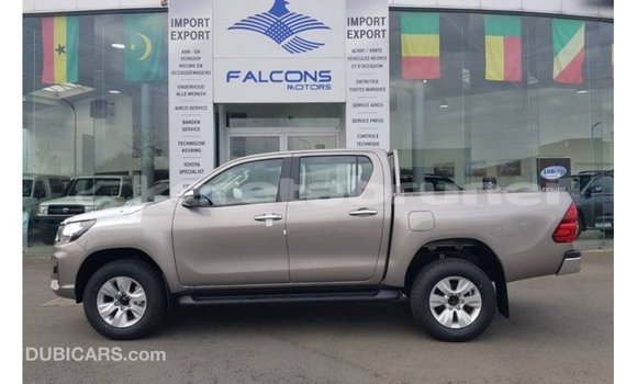 Buy Import Toyota Hilux Brown Car in Import - Dubai in Belait Buy Import Toyota Hilux Brown Car in Import - Dubai in Belait