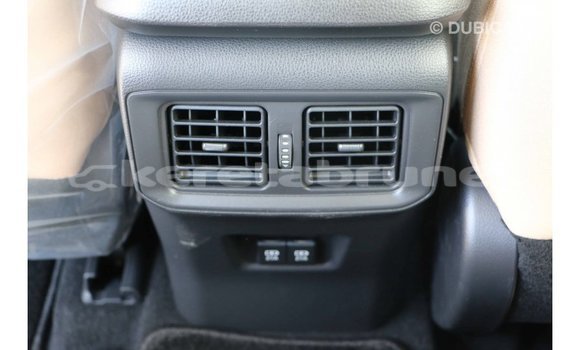 Buy Import Toyota HiAce White Truck in Import - Dubai in Belait Buy Import Toyota HiAce White Truck in Import - Dubai in Belait