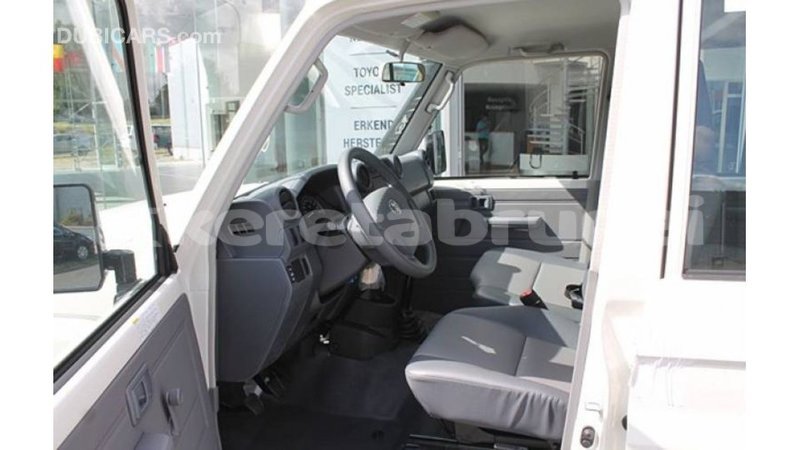 Big with watermark toyota land cruiser belait import dubai 2974