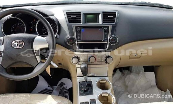 Buy Import Toyota Highlander Black Car in Import - Dubai in Belait Buy Import Toyota Highlander Black Car in Import - Dubai in Belait