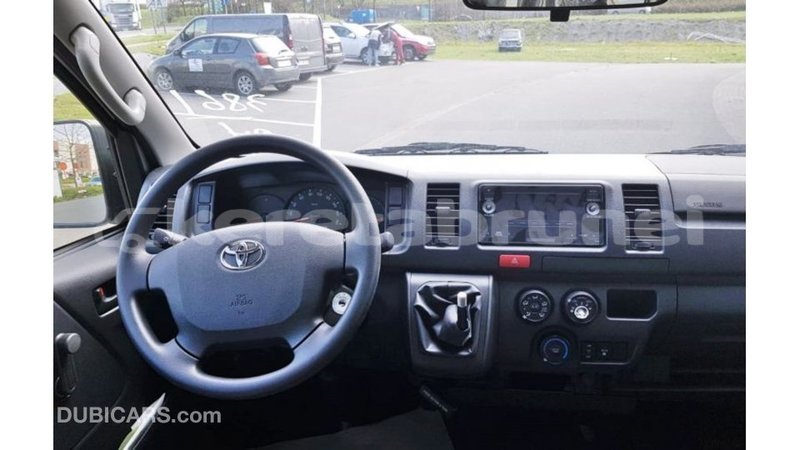 Big with watermark toyota hiace belait import dubai 2977