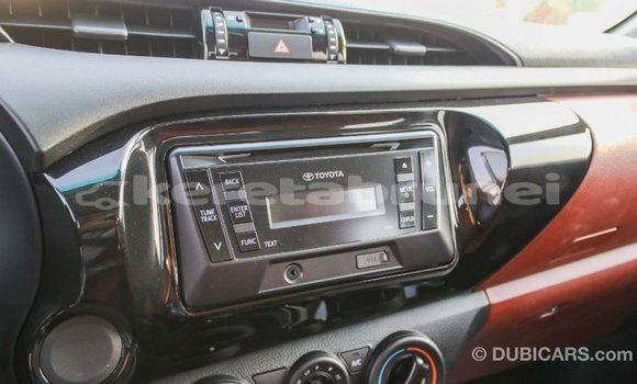 Buy Import Toyota Hilux White Car in Import - Dubai in Belait Buy Import Toyota Hilux White Car in Import - Dubai in Belait