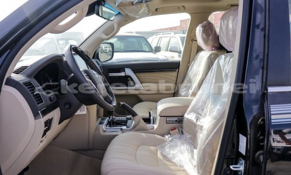 Buy Import Toyota Land Cruiser Black Car in Import - Dubai in Belait Buy Import Toyota Land Cruiser Black Car in Import - Dubai in Belait