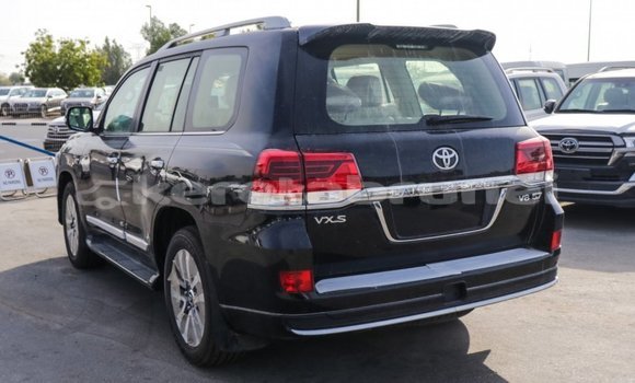 Buy Import Toyota Land Cruiser Black Car in Import - Dubai in Belait Buy Import Toyota Land Cruiser Black Car in Import - Dubai in Belait