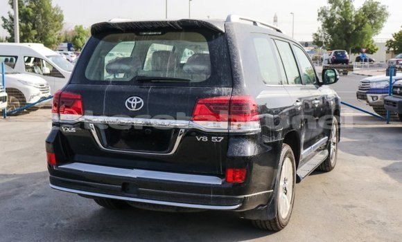Buy Import Toyota Land Cruiser Black Car in Import - Dubai in Belait Buy Import Toyota Land Cruiser Black Car in Import - Dubai in Belait