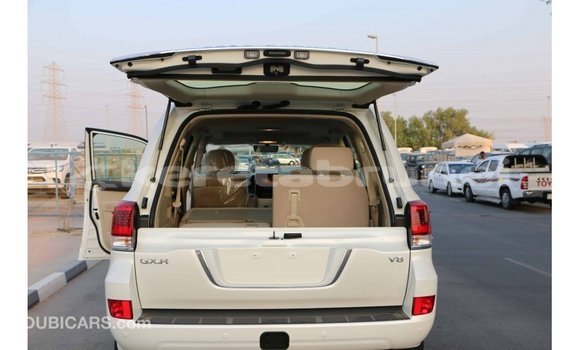 Buy Import Toyota Land Cruiser White Car in Import - Dubai in Belait Buy Import Toyota Land Cruiser White Car in Import - Dubai in Belait
