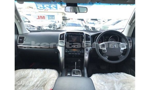 Buy Import Toyota Land Cruiser Black Car in Import - Dubai in Belait Buy Import Toyota Land Cruiser Black Car in Import - Dubai in Belait