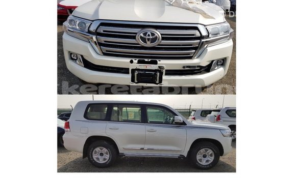 Buy Import Toyota Land Cruiser White Car in Import - Dubai in Belait Buy Import Toyota Land Cruiser White Car in Import - Dubai in Belait