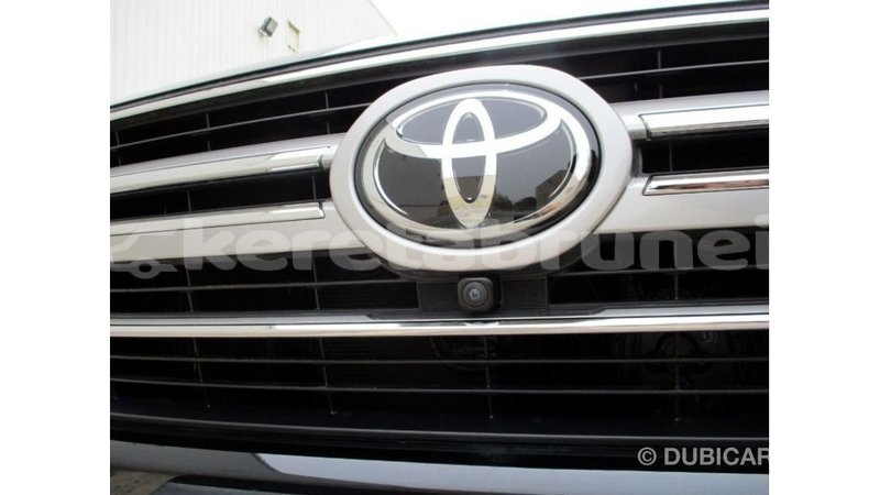 Big with watermark toyota land cruiser belait import dubai 3001