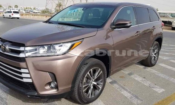 Buy Import Toyota Highlander Brown Car in Import - Dubai in Belait Buy Import Toyota Highlander Brown Car in Import - Dubai in Belait