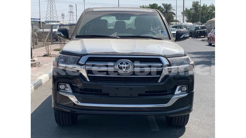 Big with watermark toyota land cruiser belait import dubai 3010