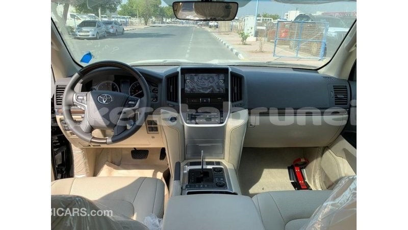 Big with watermark toyota land cruiser belait import dubai 3010