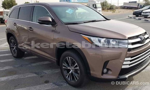 Buy Import Toyota Highlander Brown Car in Import - Dubai in Belait Buy Import Toyota Highlander Brown Car in Import - Dubai in Belait