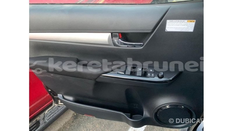 Big with watermark toyota hilux belait import dubai 3017