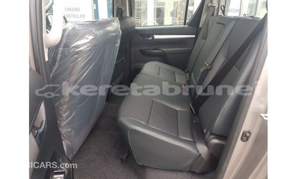 Buy Import Toyota Hilux Other Car in Import - Dubai in Belait Buy Import Toyota Hilux Other Car in Import - Dubai in Belait