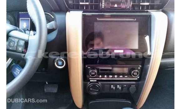 Buy Import Toyota Fortuner White Car in Import - Dubai in Belait Buy Import Toyota Fortuner White Car in Import - Dubai in Belait