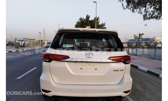 Buy Import Toyota Fortuner White Car in Import - Dubai in Belait Buy Import Toyota Fortuner White Car in Import - Dubai in Belait