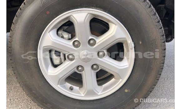 Buy Import Mitsubishi L200 Brown Car in Import - Dubai in Belait Buy Import Mitsubishi L200 Brown Car in Import - Dubai in Belait