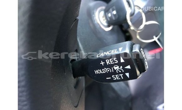 Buy Import Toyota HiAce White Truck in Import - Dubai in Belait Buy Import Toyota HiAce White Truck in Import - Dubai in Belait