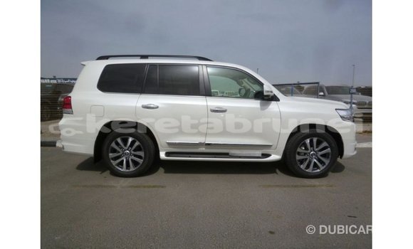 Buy Import Toyota Land Cruiser White Car in Import - Dubai in Belait Buy Import Toyota Land Cruiser White Car in Import - Dubai in Belait