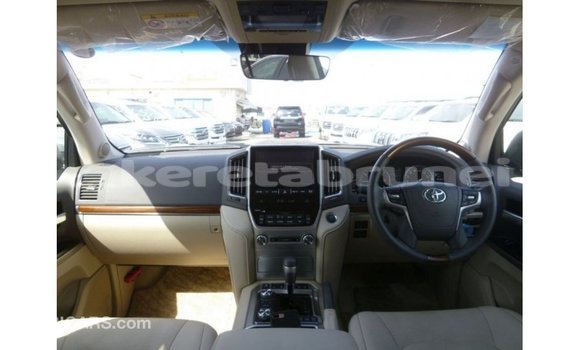 Buy Import Toyota Land Cruiser Black Car in Import - Dubai in Belait Buy Import Toyota Land Cruiser Black Car in Import - Dubai in Belait