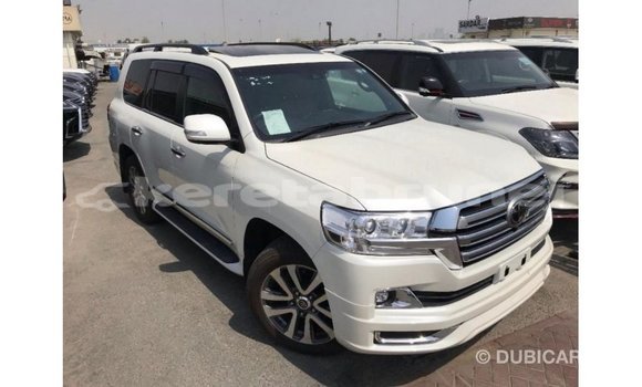 Buy Import Toyota Land Cruiser White Car in Import - Dubai in Belait Buy Import Toyota Land Cruiser White Car in Import - Dubai in Belait