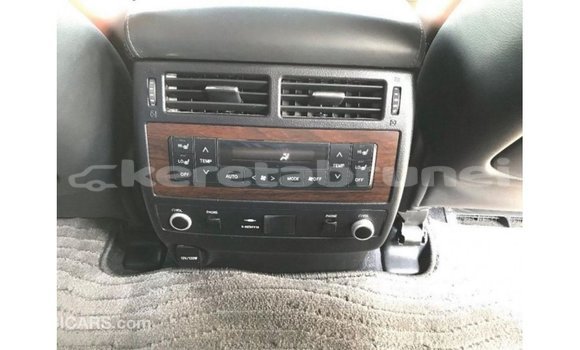 Buy Import Toyota Land Cruiser White Car in Import - Dubai in Belait Buy Import Toyota Land Cruiser White Car in Import - Dubai in Belait