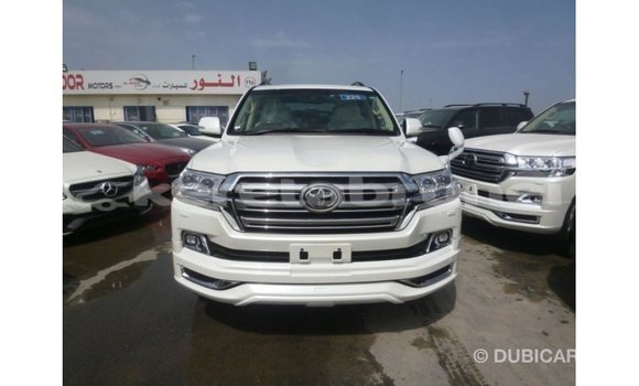 Buy Import Toyota Land Cruiser White Car in Import - Dubai in Belait Buy Import Toyota Land Cruiser White Car in Import - Dubai in Belait