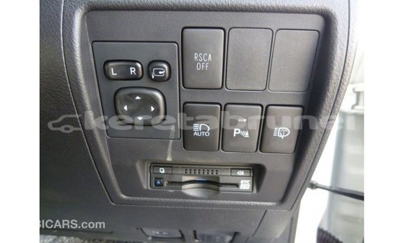 Buy Import Toyota Land Cruiser White Car in Import - Dubai in Belait Buy Import Toyota Land Cruiser White Car in Import - Dubai in Belait