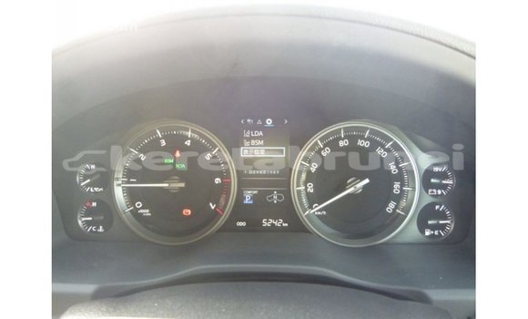 Buy Import Toyota Land Cruiser White Car in Import - Dubai in Belait Buy Import Toyota Land Cruiser White Car in Import - Dubai in Belait