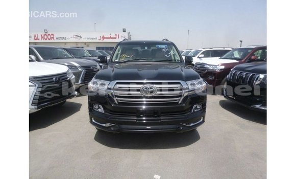 Buy Import Toyota Land Cruiser Black Car in Import - Dubai in Belait Buy Import Toyota Land Cruiser Black Car in Import - Dubai in Belait