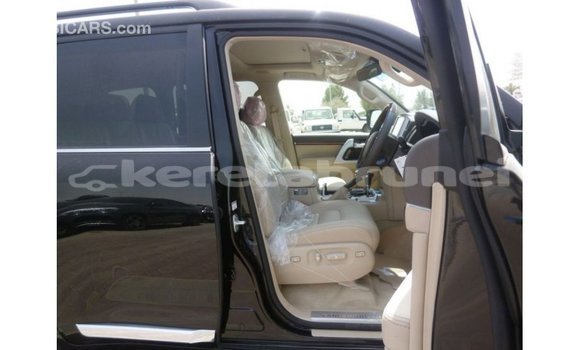 Buy Import Toyota Land Cruiser Black Car in Import - Dubai in Belait Buy Import Toyota Land Cruiser Black Car in Import - Dubai in Belait