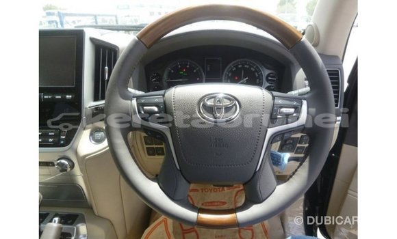 Buy Import Toyota Land Cruiser Black Car in Import - Dubai in Belait Buy Import Toyota Land Cruiser Black Car in Import - Dubai in Belait